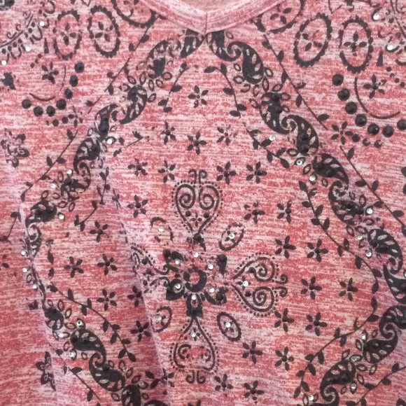 FINAL MARKDOWN Ladies’ Signature Studio Top (2X) - Picture 3 of 6